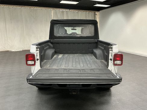 Used 2024 Jeep Gladiator Sport AWD/4WD image 27