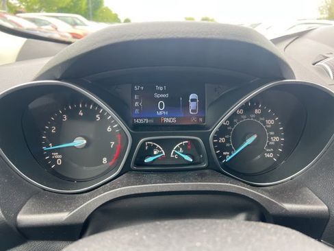 Used 2019 Ford Escape Titanium AWD/4WD image 14