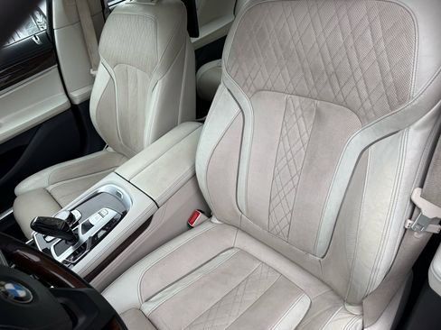 Used 2016 BMW 750i xDrive 4dr Sdn 750i xDrive AWD image 6