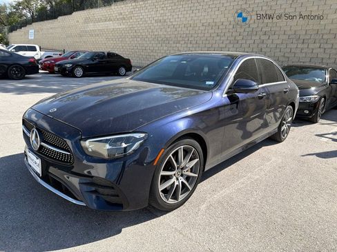 Used 2022 Mercedes-Benz E 350 4MATIC Sedan image 1