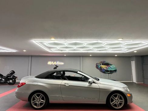 Used 2011 Mercedes-Benz E 350 Cabriolet image 16