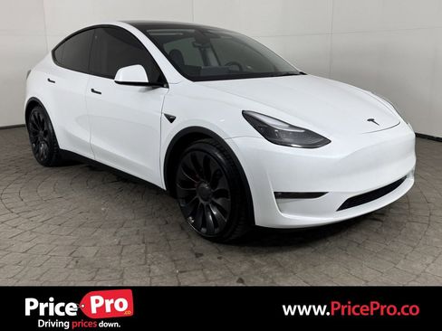 Used 2023 Tesla Model Y Performance image 1