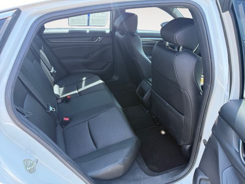 Used 2019 Honda Accord Sport image 18