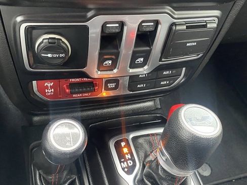 Used 2020 Jeep Wrangler Rubicon w/ Cold Weather Group image 22