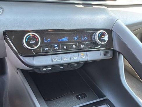 Used 2025 Hyundai Elantra Sport w/ Cargo Package FWD image 30