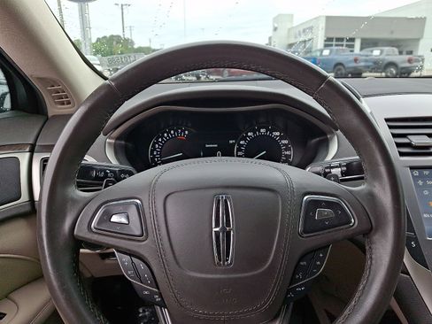 Certified 2019 Lincoln MKZ Reserve FWD image 19