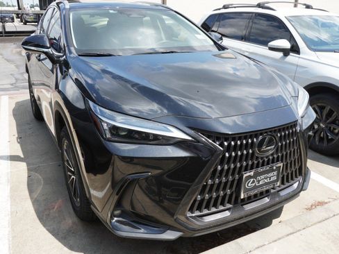 Certified 2024 Lexus NX 250 FWD w/ Cold Area Package image 2