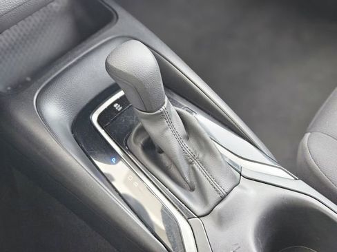 Used 2024 Toyota Corolla LE image 25