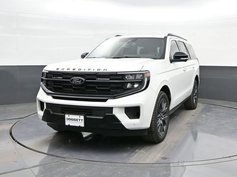 New 2025 Ford Expedition Platinum w/ Stealth Performance Package image 24