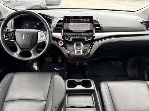 Used 2023 Honda Odyssey Touring image 16