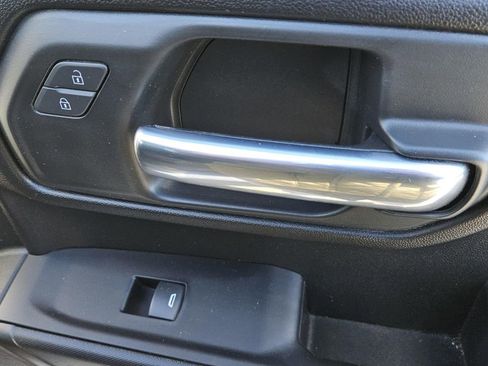 Used 2022 Chevrolet Silverado 1500 Custom image 30