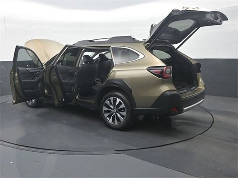 Used 2023 Subaru Outback Touring XT image 39