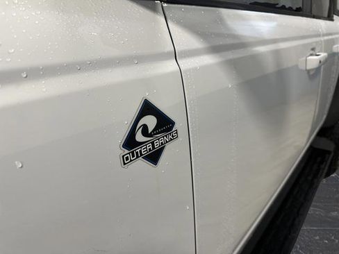 New 2025 Ford Bronco Outer Banks w/ Sasquatch Package image 34