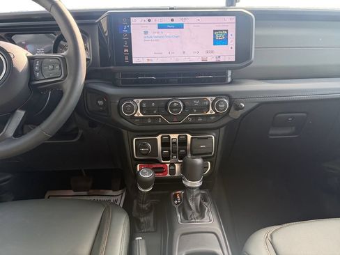 Used 2025 Jeep Gladiator Mojave w/ Safety Group AWD/4WD image 11