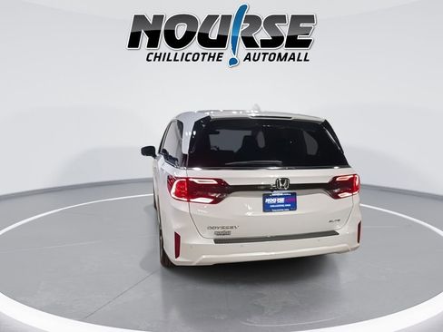 Used 2026 Honda Odyssey Elite image 7