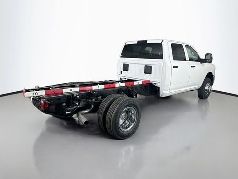 New 2026 RAM 3500 Tradesman w/ Chrome Appearance Group A AWD/4WD image 7