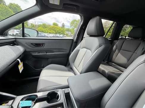 New 2026 Subaru Outback Premium w/ Premium/Limited Plus Package AWD/4WD image 18