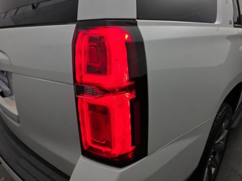 Used 2019 Chevrolet Tahoe LT w/ Luxury Package image 19