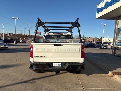 Used 2019 Chevrolet Silverado 1500 W/T w/ Trailering Package image 6