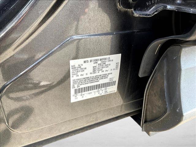 Used 2016 Ford Edge Titanium FWD image 30