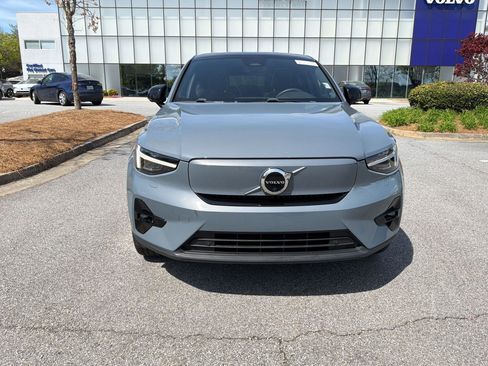 Used 2023 Volvo C40 P8 Recharge Ultimate image 6