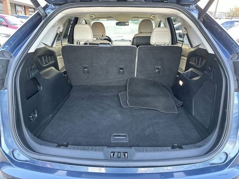Used 2019 Ford Edge Titanium image 23