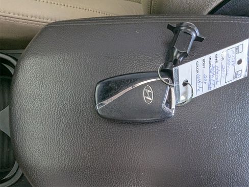 Used 2017 Hyundai Santa Fe SE Ultimate w/ SE Ultimate Tech Package 03 image 27