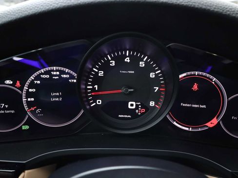 Used 2019 Porsche Cayenne AWD/4WD image 18
