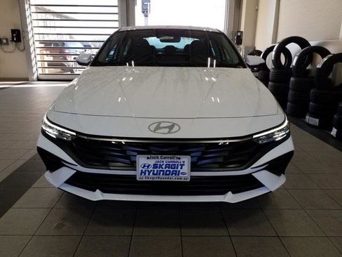 New 2026 Hyundai Elantra Limited image 19