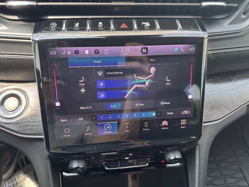 Used 2021 Jeep Grand Cherokee L Limited AWD/4WD image 25