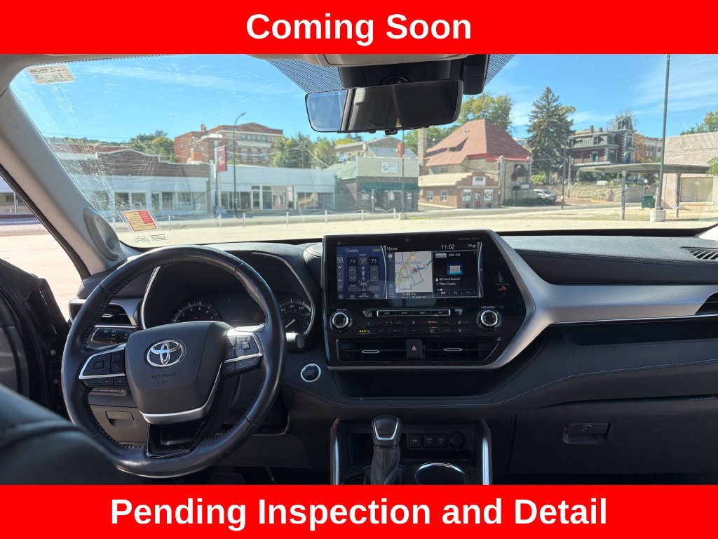 Used 2021 Toyota Highlander Platinum AWD/4WD image 17