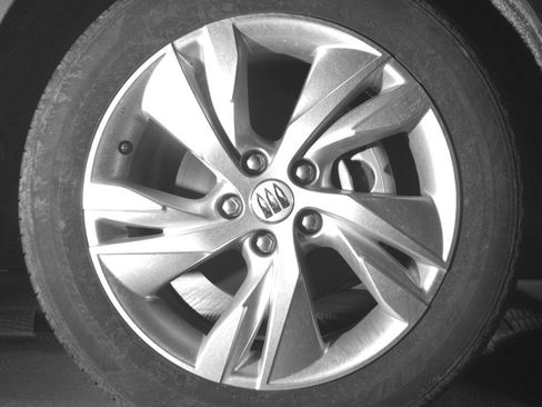 Used 2025 Buick Encore GX Preferred image 13