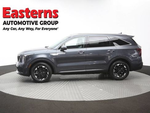 Used 2024 Kia Sorento S FWD image 61