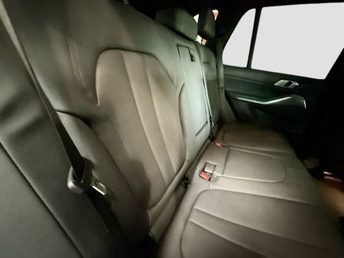 Used 2019 BMW X5 xDrive40i w/ Premium Package 2 AWD/4WD image 31