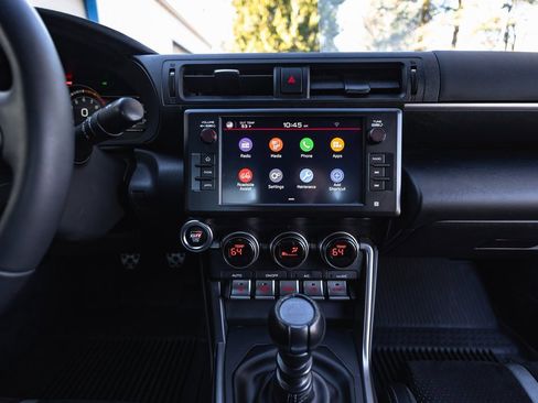 Used 2024 Toyota GR86 Premium image 27