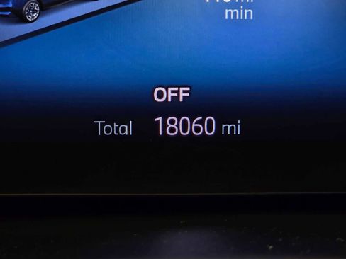 Used 2025 BMW iX xDrive50 w/ Premium Package image 28