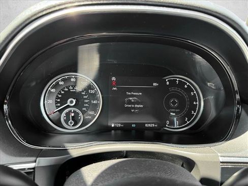 Used 2022 Genesis GV70 3.5T Sport AWD/4WD image 13