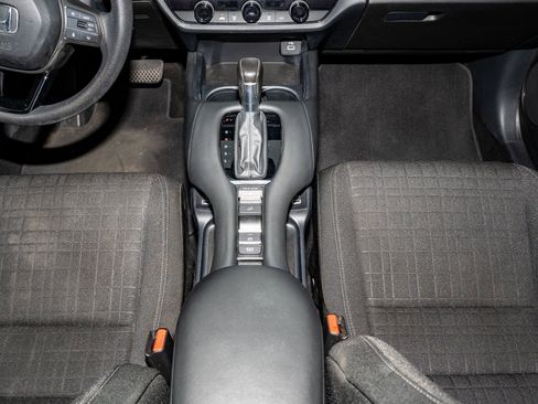 Used 2023 Honda HR-V LX image 24