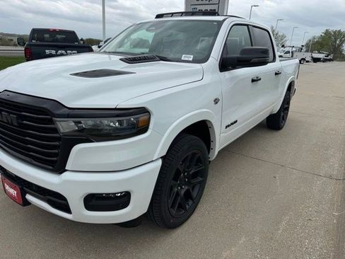 New 2026 RAM 1500 Laramie AWD/4WD image 3