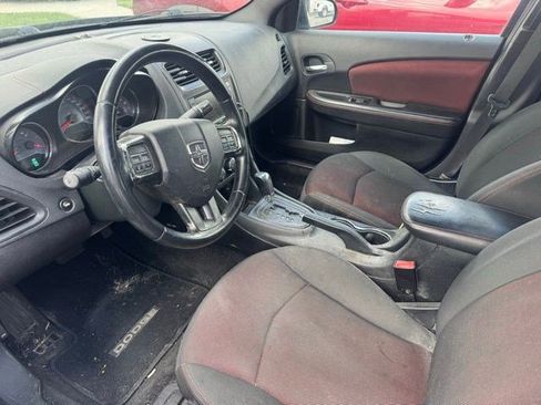 Used 2011 Dodge Avenger Heat image 2