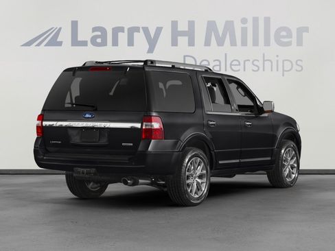 Used 2017 Ford Expedition Limited w/ Equipment Group 301A image 2