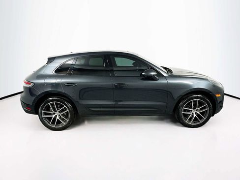 Used 2025 Porsche Macan image 8