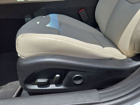 New 2025 Cadillac CT4 Premium Luxury image 17