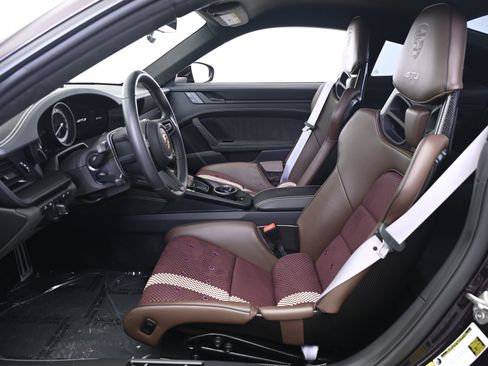 Used 2022 Porsche 911 GT3 image 25