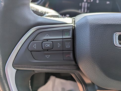 New 2026 Jeep Grand Cherokee Altitude RWD image 19
