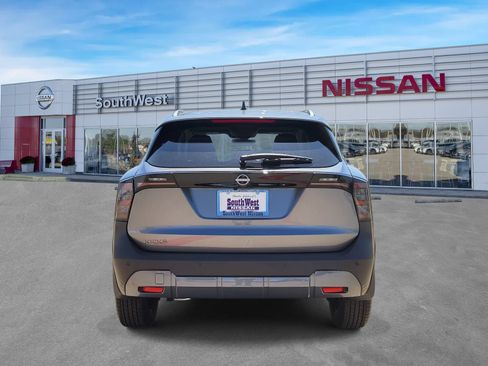 New 2026 Nissan Kicks SV w/ SV Premium Package FWD image 6