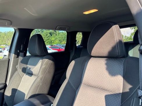 Used 2022 Mitsubishi Outlander ES FWD image 23