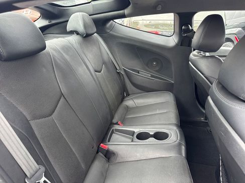 Used 2014 Hyundai Veloster Turbo image 29