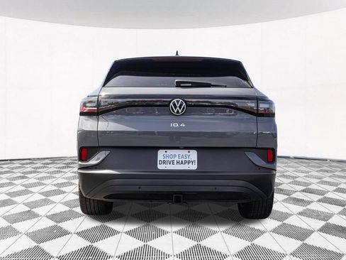 Used 2023 Volkswagen ID.4 Pro AWD/4WD image 9