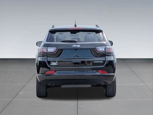 Used 2025 Jeep Compass Limited w/ Elite Group AWD/4WD image 4